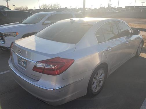 2013 Hyundai Genesis 3.8