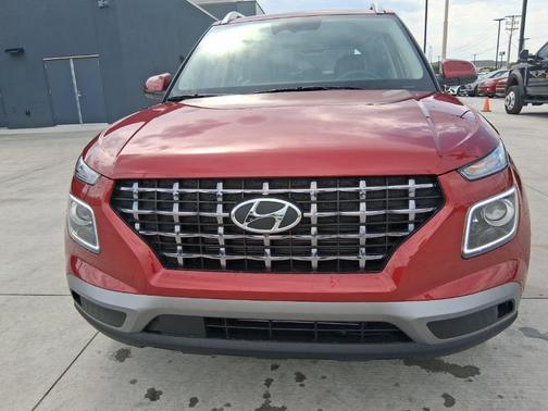 2025 Hyundai VENUE Limited