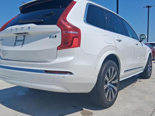 2023 Volvo XC90 B6 Plus 7-Seater