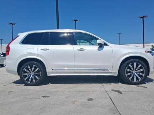 2023 Volvo XC90 B6 Plus 7-Seater