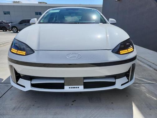 2025 Hyundai IONIQ 6 SEL