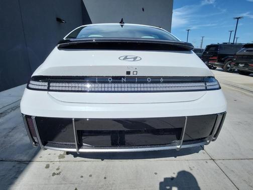 2025 Hyundai IONIQ 6 SEL