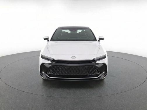 Oxygen White 2023 Toyota Crown Limited