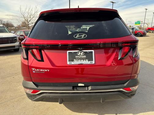 2025 Hyundai TUCSON SEL