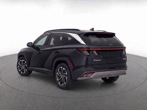 Ash Black 2026 Hyundai TUCSON Hybrid Limited