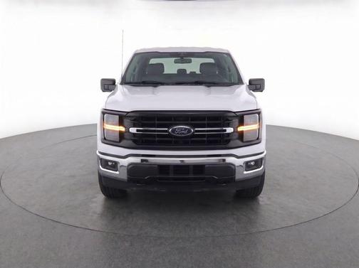 Oxford White 2025 Ford F-150 XLT