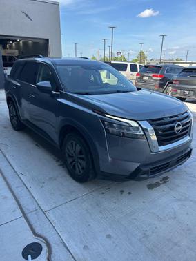 2022 Nissan Pathfinder SV 4WD