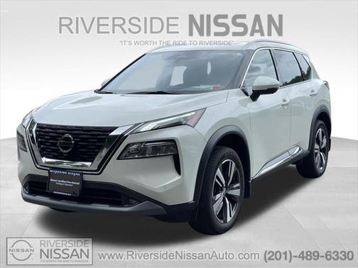 2022 Nissan Rogue SL
