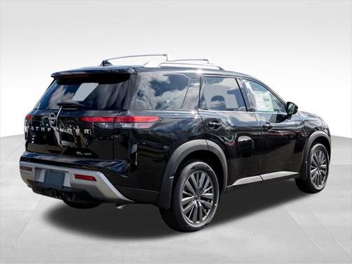 2025 Nissan Pathfinder SL 4WD