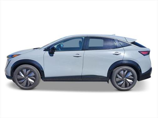 2025 Nissan ARIYA EVOLVE+