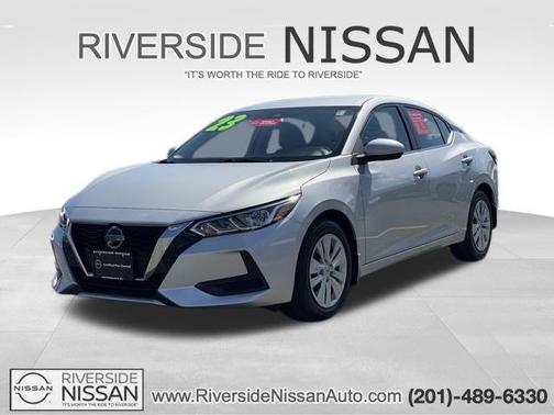 Brilliant Silver Metallic 2023 Nissan Sentra S