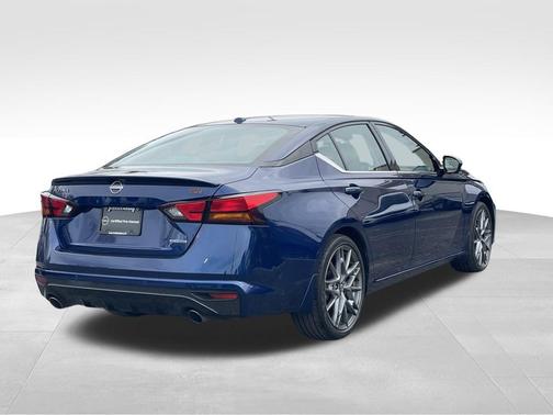 2024 Nissan Altima SR VC-Turbo FWD