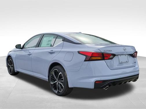 2025 Nissan Altima SR AWD