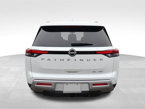 2025 Nissan Pathfinder SL 4WD