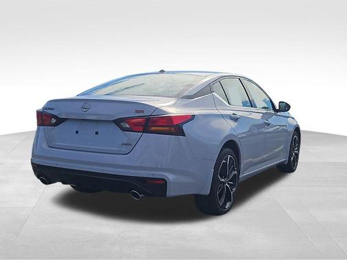 2024 Nissan Altima SR Intelligent AWD