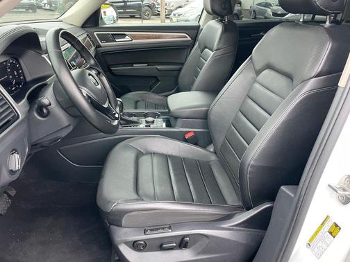 2018 Volkswagen Atlas 3.6L SEL Premium