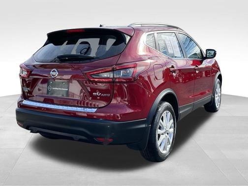 2022 Nissan Rogue Sport SV