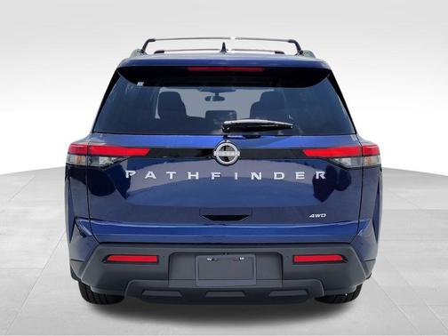 2025 Nissan Pathfinder SV 4WD