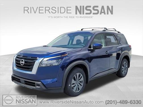 2025 Nissan Pathfinder SV 4WD