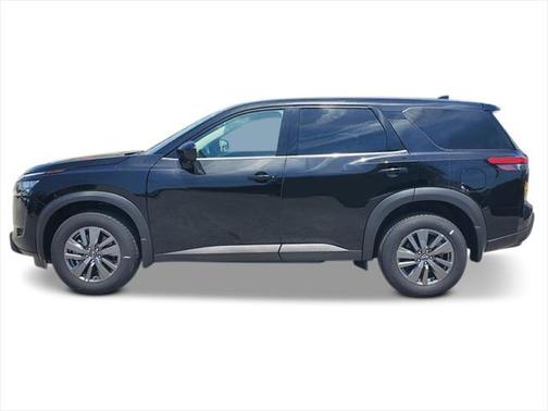 2025 Nissan Pathfinder S 4WD
