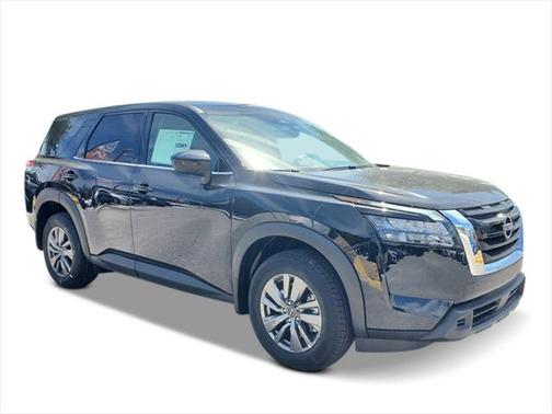 2025 Nissan Pathfinder S 4WD