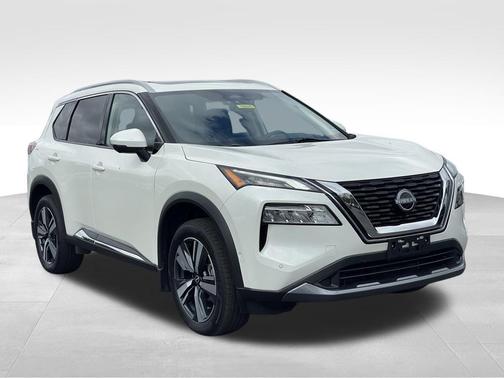 Pearl White 2023 Nissan Rogue SL