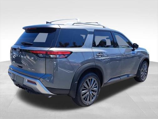 2025 Nissan Pathfinder SL 4WD