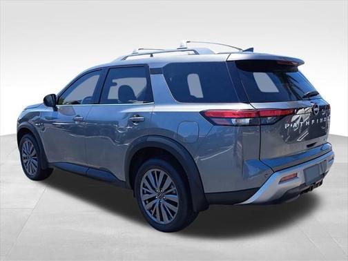 2025 Nissan Pathfinder SL 4WD