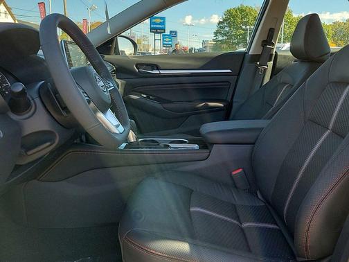 2024 Nissan Altima SR Intelligent AWD