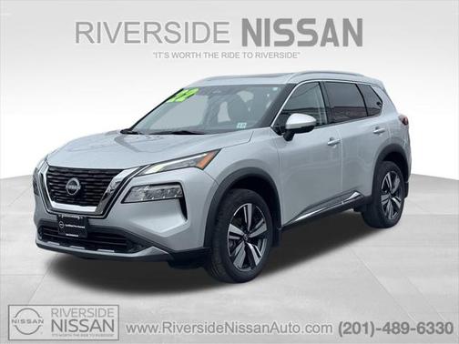 2022 Nissan Rogue SL