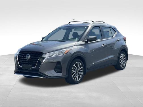 Gun Metallic 2021 Nissan Kicks SV