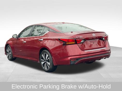 2021 Nissan Altima 2.5 SV