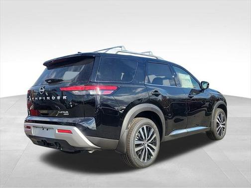2025 Nissan Pathfinder Platinum 4WD