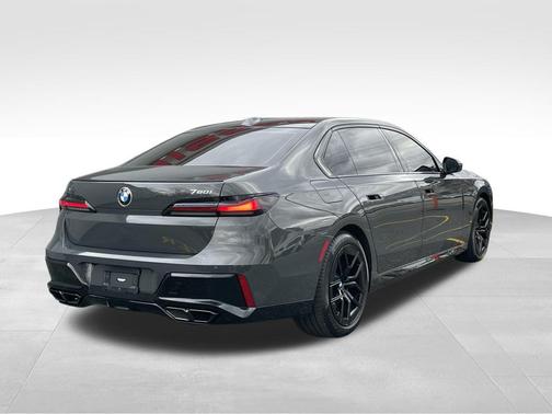 2023 BMW 760 i xDrive