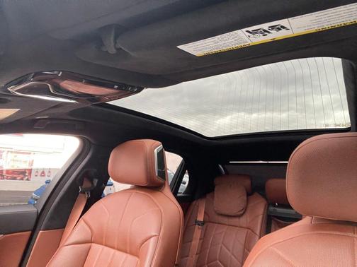 2023 BMW 760 i xDrive