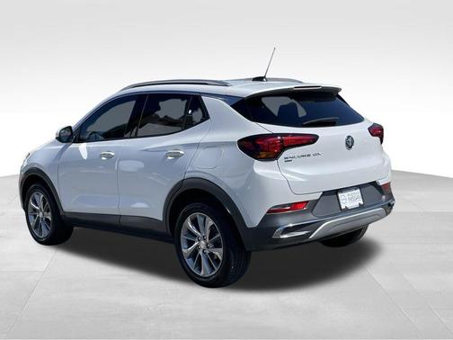 White Frost Tricoat 2023 Buick Encore GX Essence