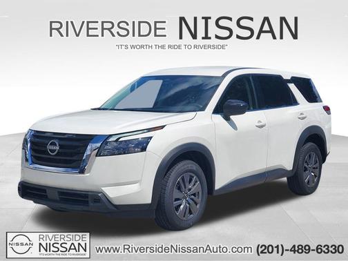 2025 Nissan Pathfinder S 4WD