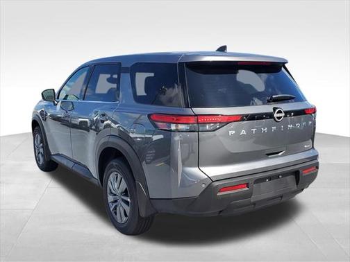 2025 Nissan Pathfinder S