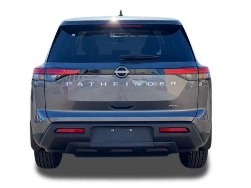 2025 Nissan Pathfinder S
