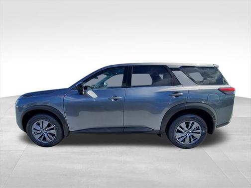 2025 Nissan Pathfinder S
