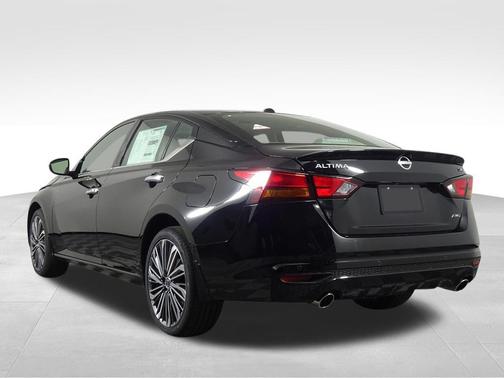 2025 Nissan Altima 2.5 SL