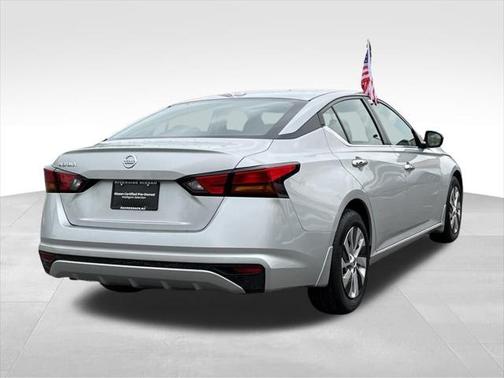 2022 Nissan Altima S FWD