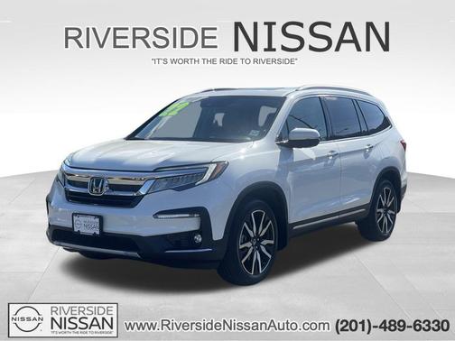 2022 Honda Pilot Touring 8-Passenger