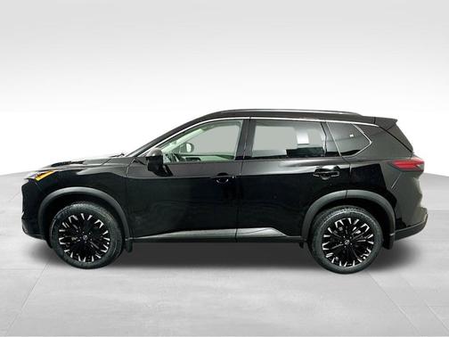 Super Black 2027 Nissan Rogue SL