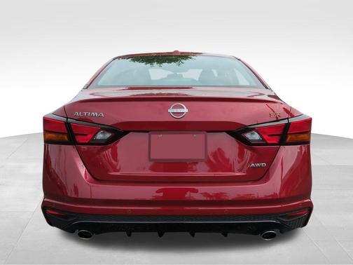 2025 Nissan Altima SR AWD