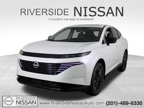White Pearl 2026 Nissan Murano Platinum