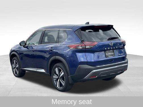 2022 Nissan Rogue SL