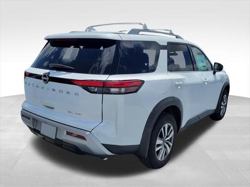 2025 Nissan Pathfinder SL 4WD