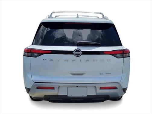 2025 Nissan Pathfinder SL 4WD
