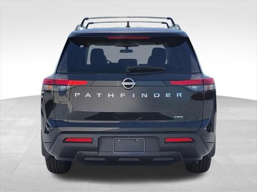 2025 Nissan Pathfinder SV 4WD